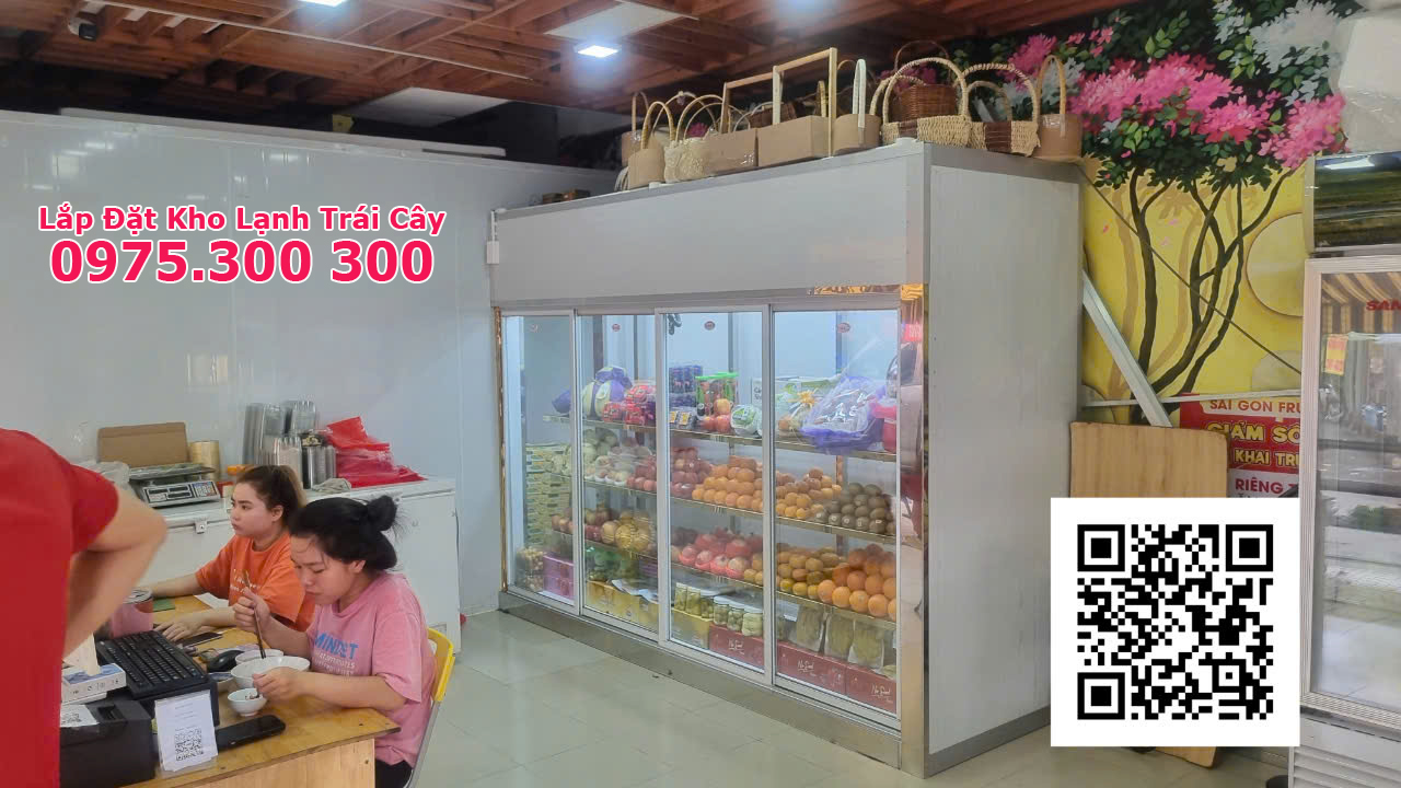 kho lạnh cửa kính