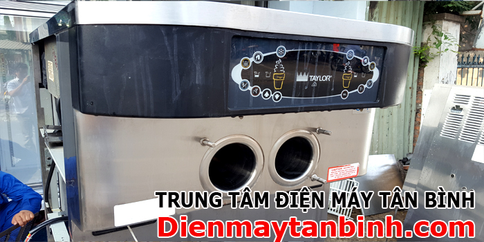 bảng điều khiển m&aacute;y l&agrave; kem Taylor