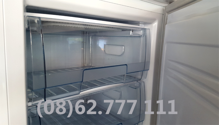 khay đựng đá thực phẩm sanaky vh-230HY