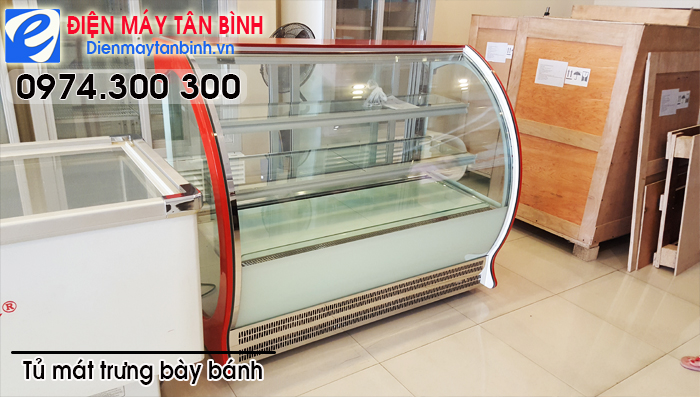 Tủ lạnh trưng b&agrave;y b&aacute;nh sinh nhật Sanaky