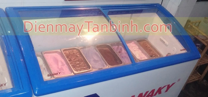Khay trưng bày kem ký