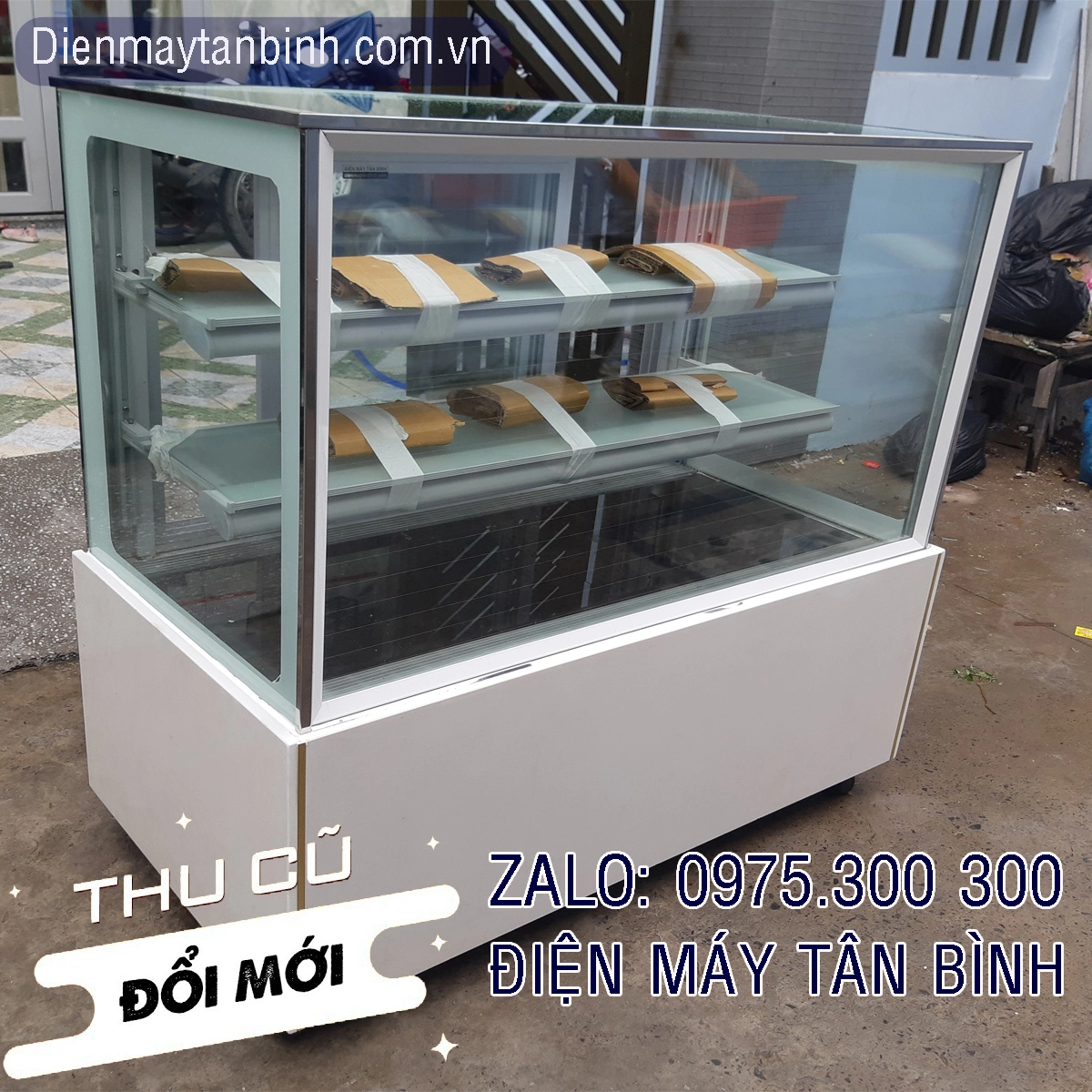 Tủ mát 4 mặt kính 1m2 vuông trưng bánh kem và quán Coffee Tủ mát 4 mặt kính 1m2 vuông trưng bánh kem và quán Coffee
